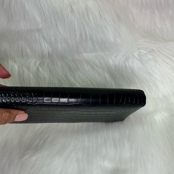 Authentic Miu Miu by Prada leather Black Croc Embossed Zip Around Wallet vintage - Picture 6 of 15